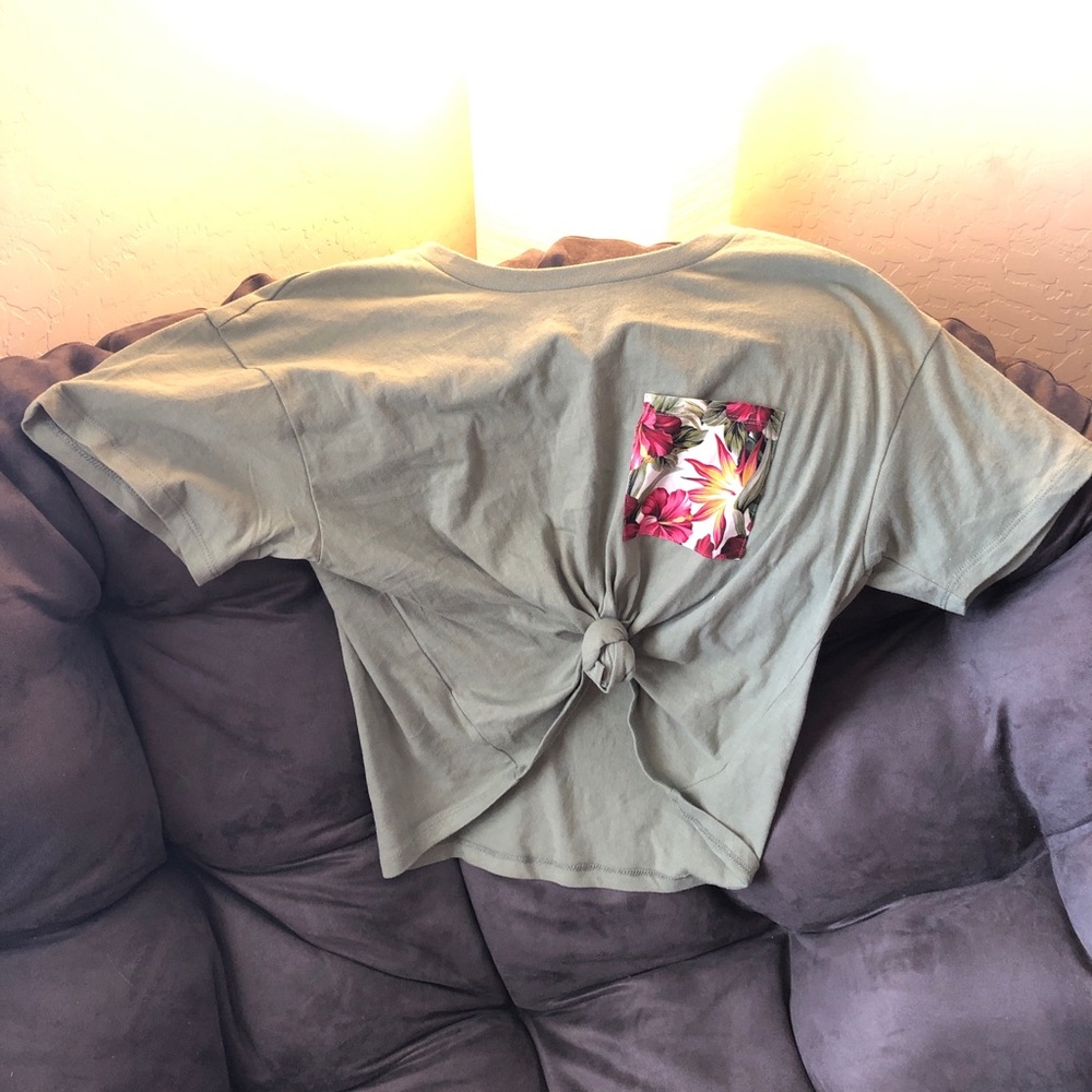 pocket tshirt